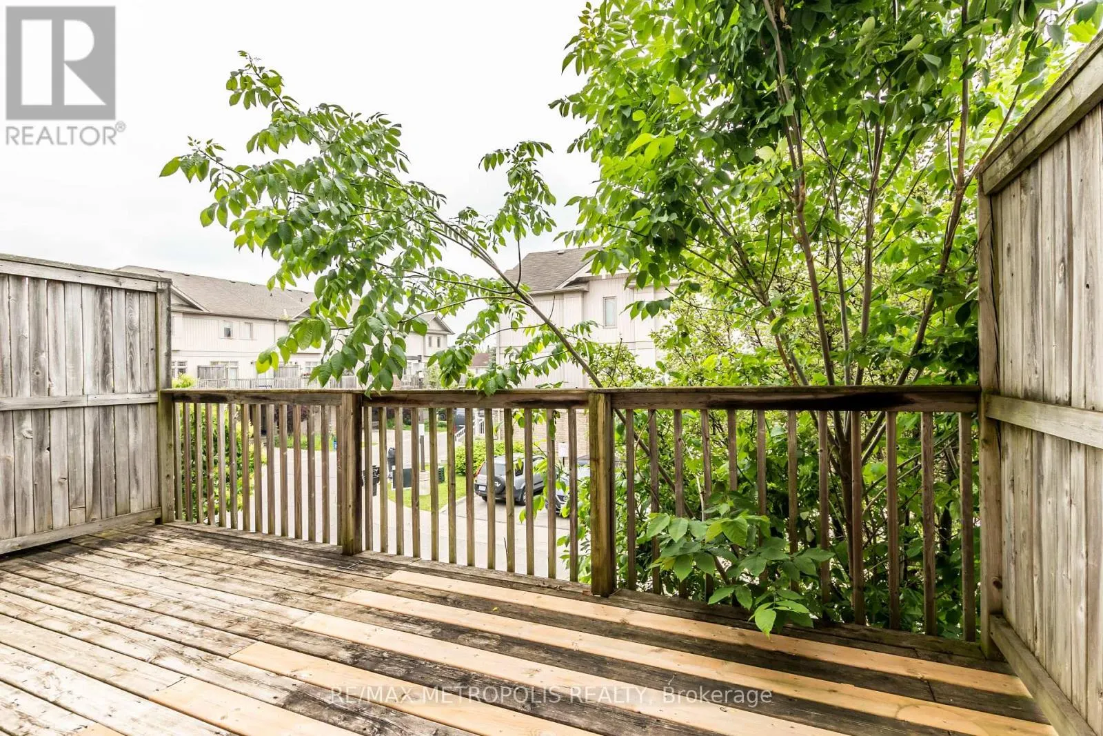 C15 - 619 WILD GINGER AVENUE