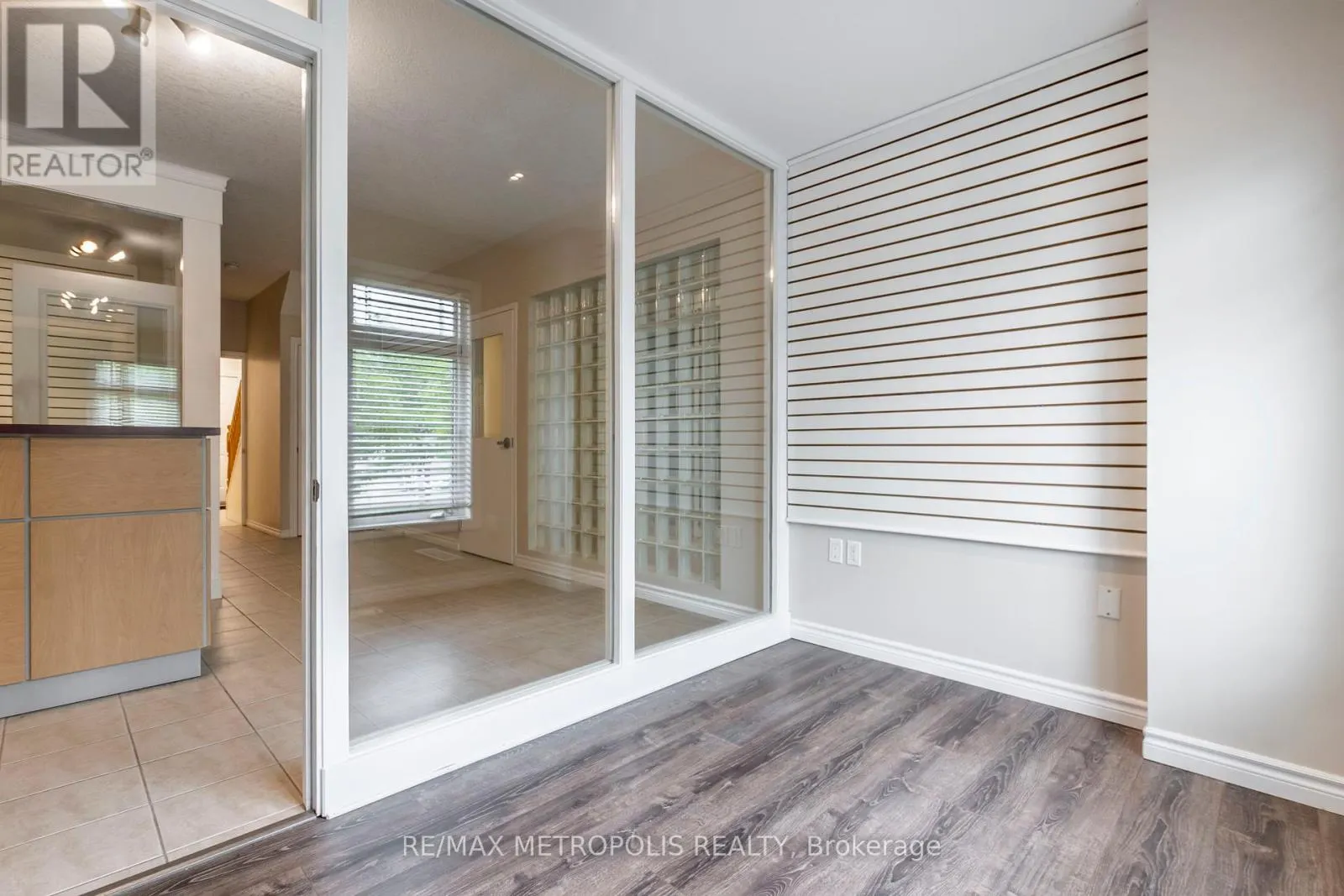 C15 - 619 WILD GINGER AVENUE