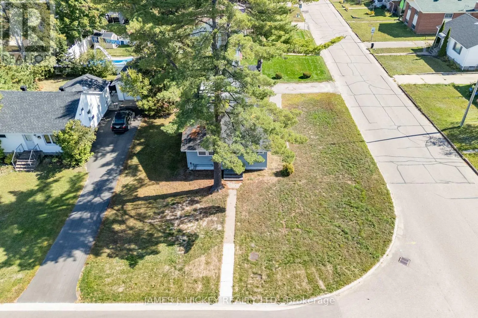 27 SUMMIT STREET