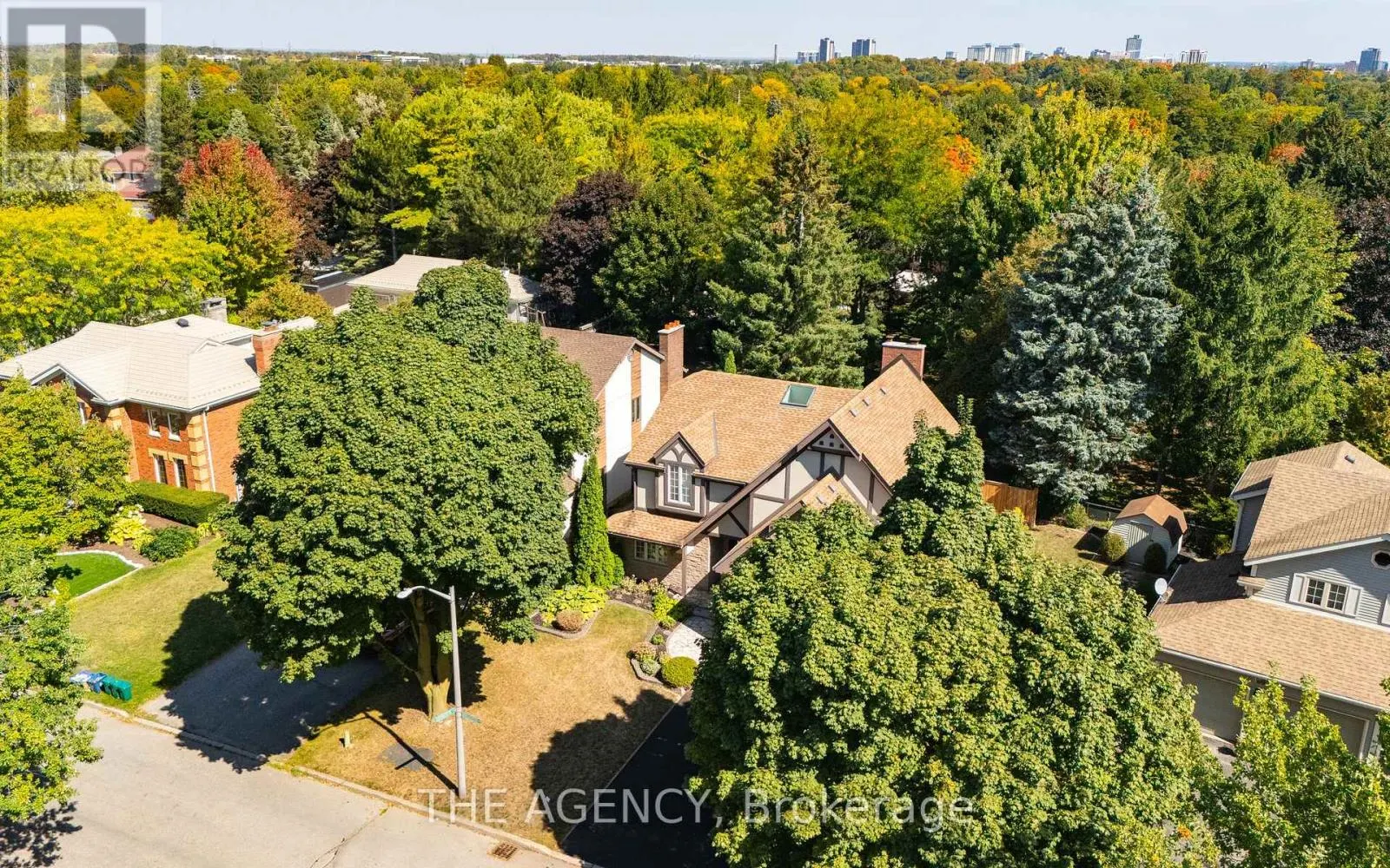 462 WINCHESTER DRIVE