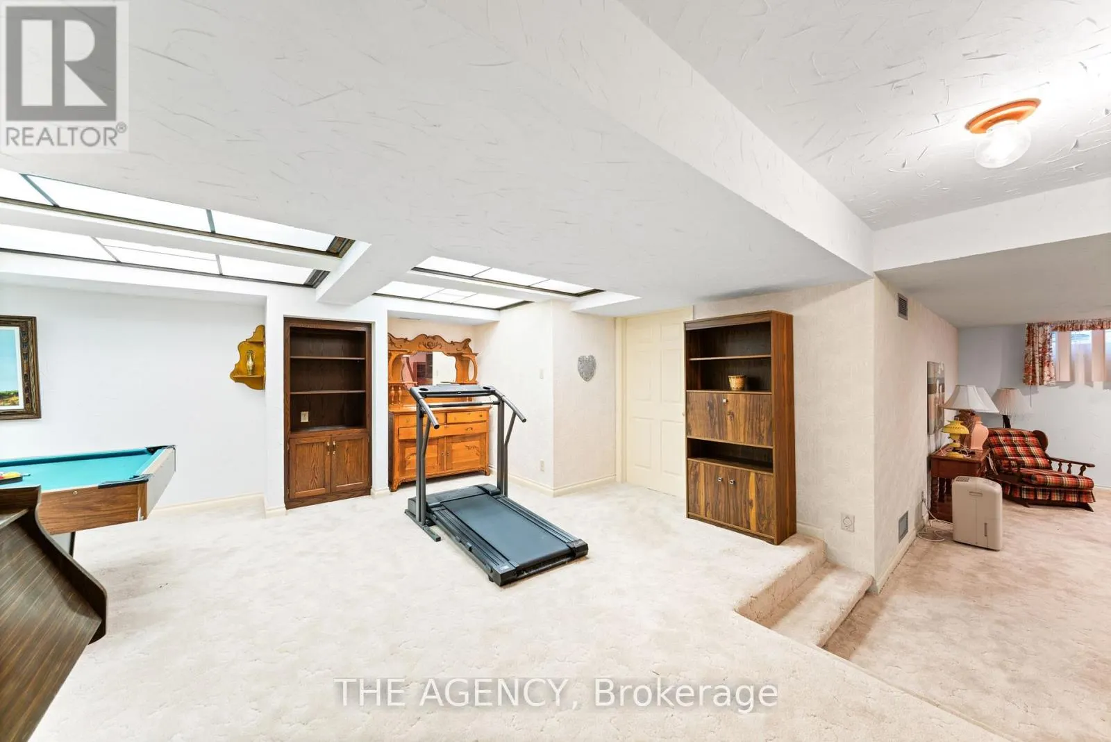 462 WINCHESTER DRIVE