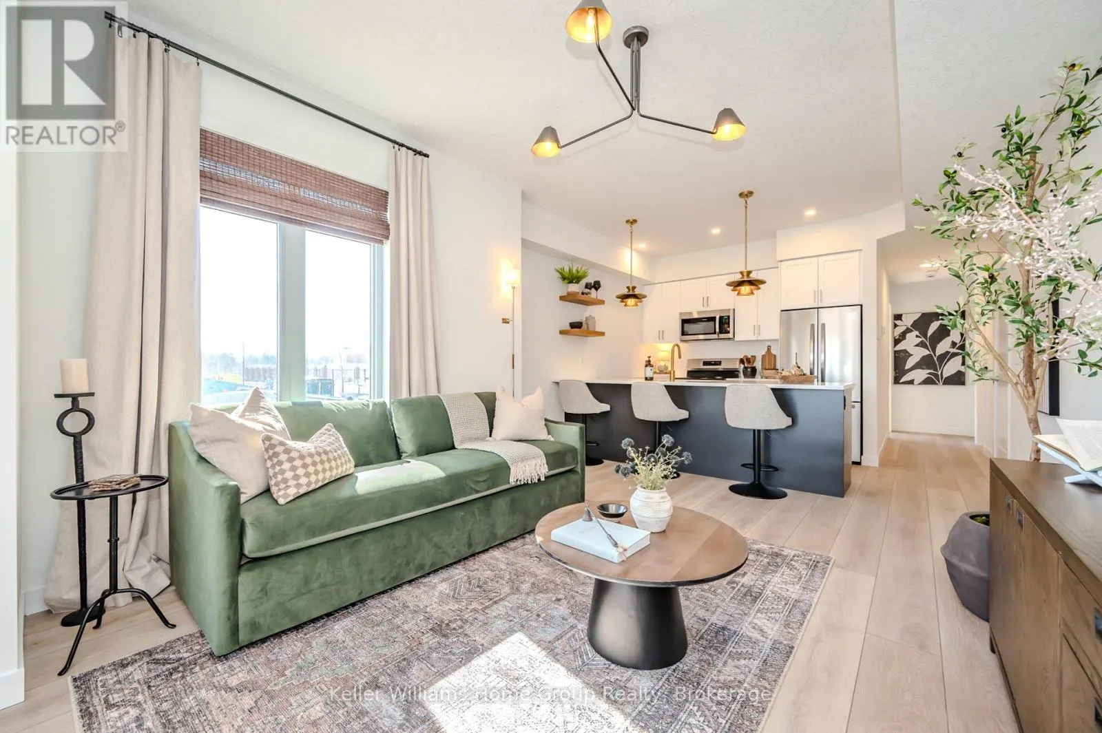 98 - 824 WOOLWICH STREET, #98
