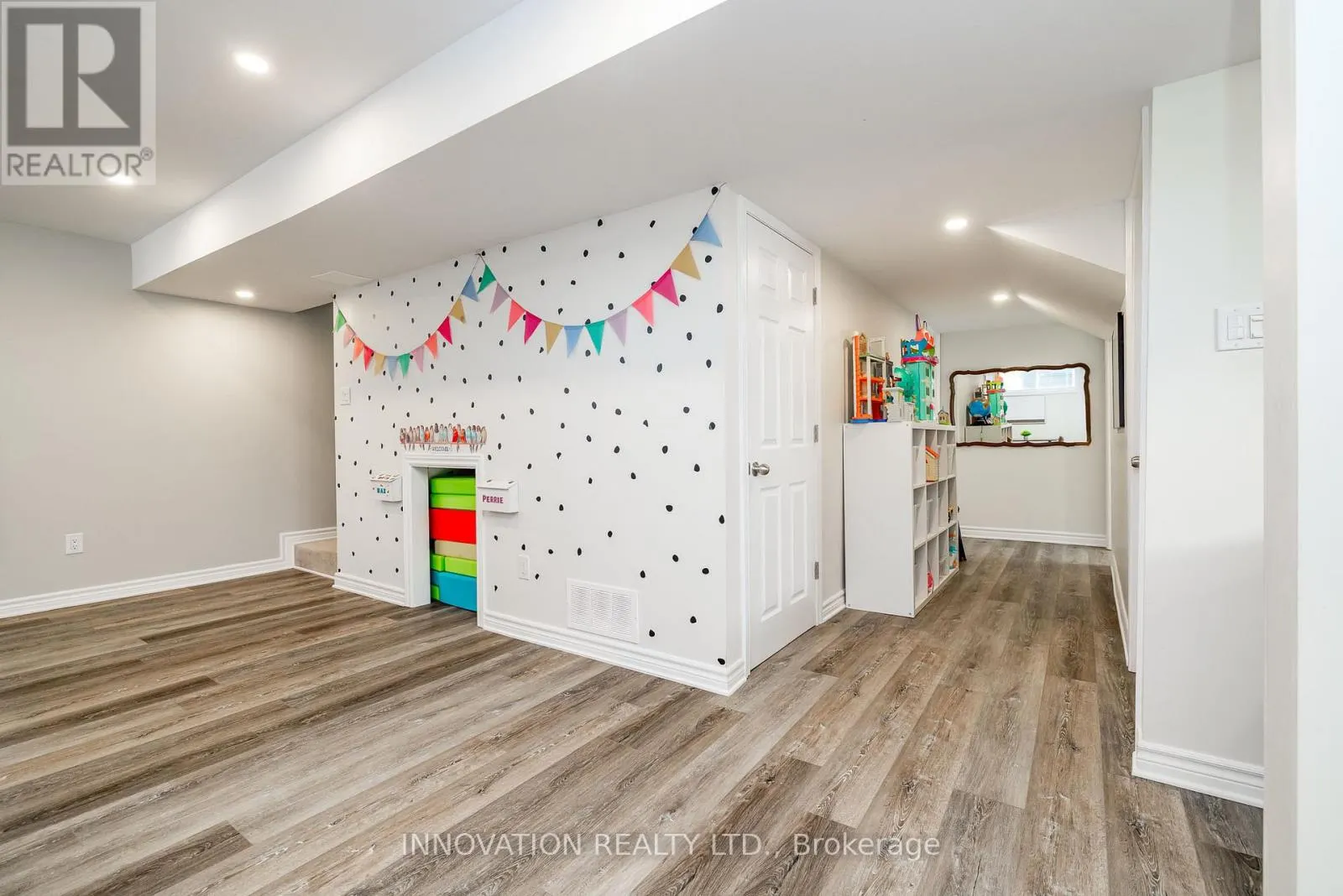 44 WHITE TAIL DRIVE