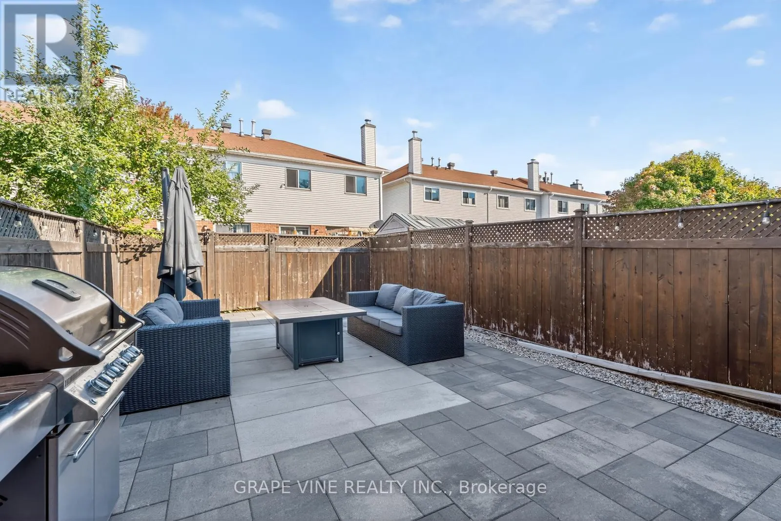 204 HUNTERSWOOD CRESCENT