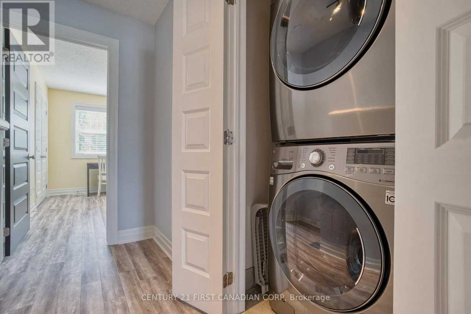 8 - 1850 BEAVERBROOK AVENUE, #8
