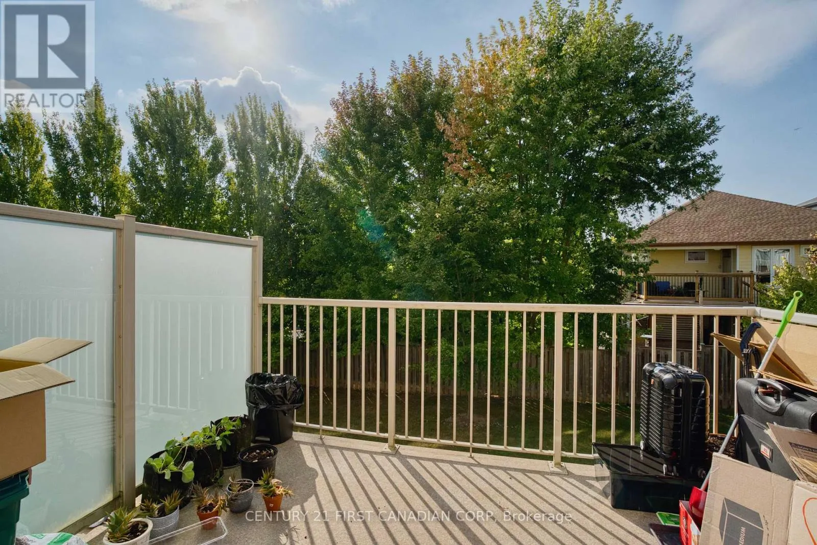 8 - 1850 BEAVERBROOK AVENUE, #8