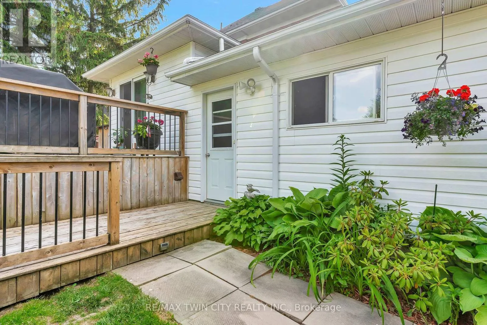 199 ELLEN STREET