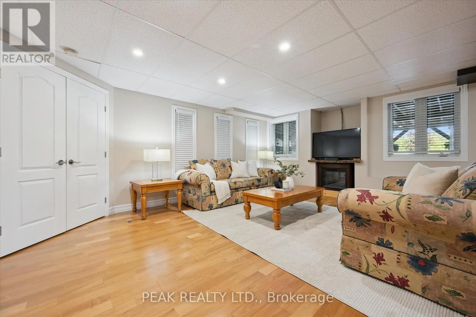 308 TOWNSEND DRIVE