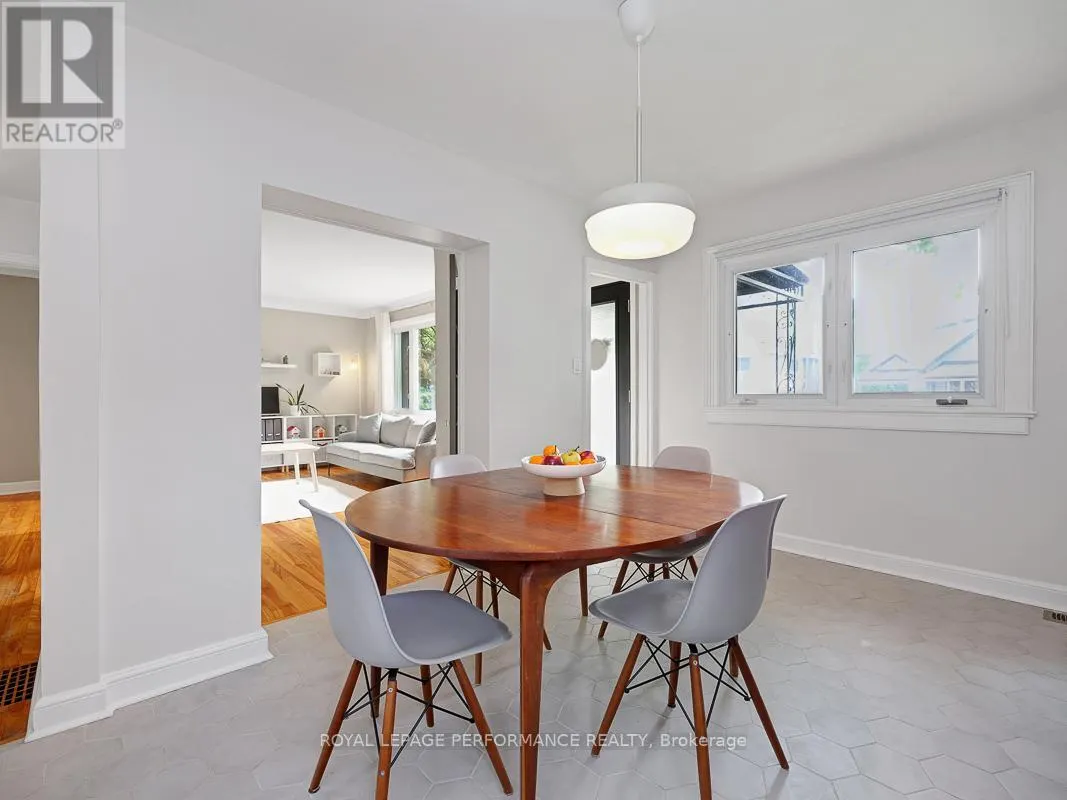 405 ALLEN BOULEVARD