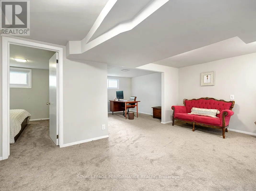 405 ALLEN BOULEVARD