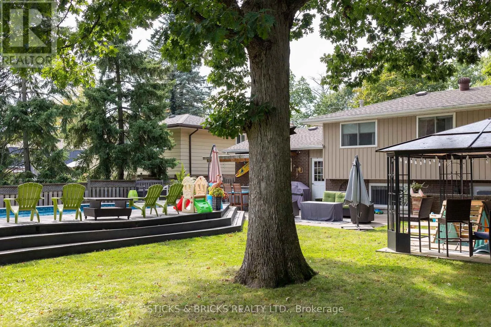 2530 DORCHESTER ROAD