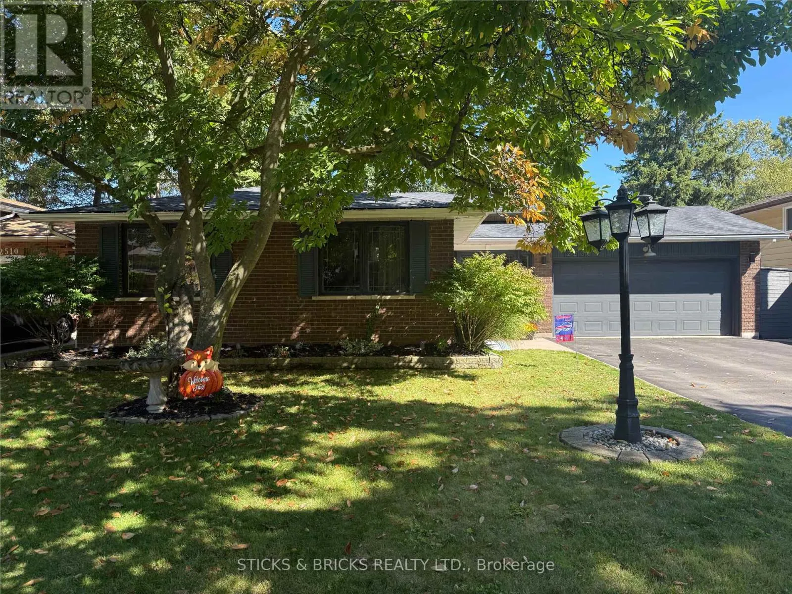 2530 DORCHESTER ROAD