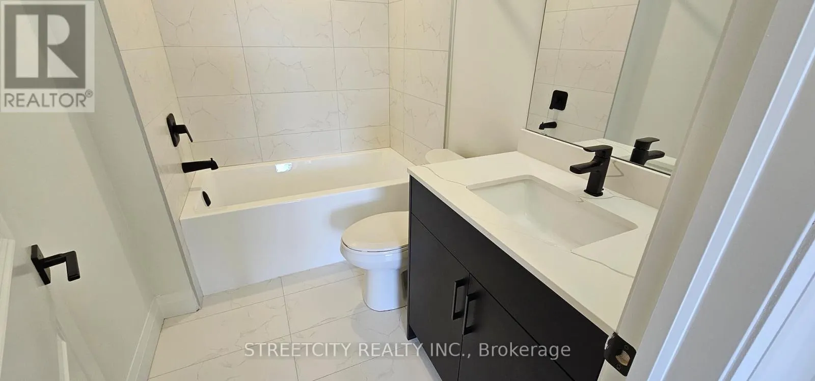53 - 3900 SAVOY STREET, #53