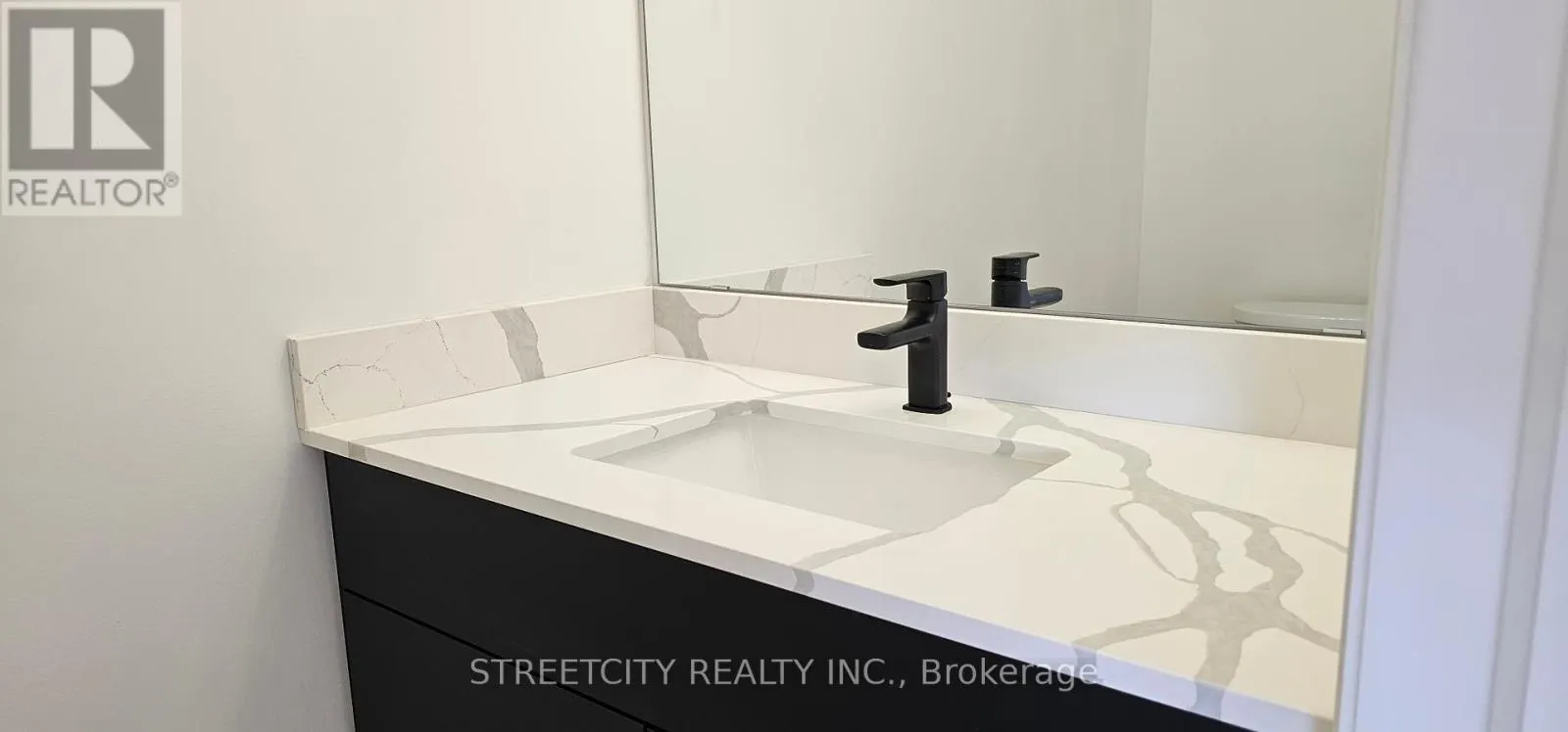 53 - 3900 SAVOY STREET, #53