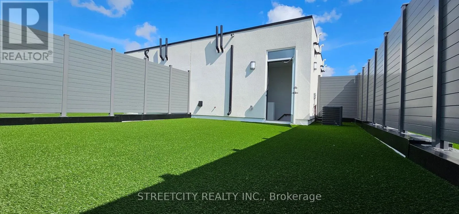 53 - 3900 SAVOY STREET, #53