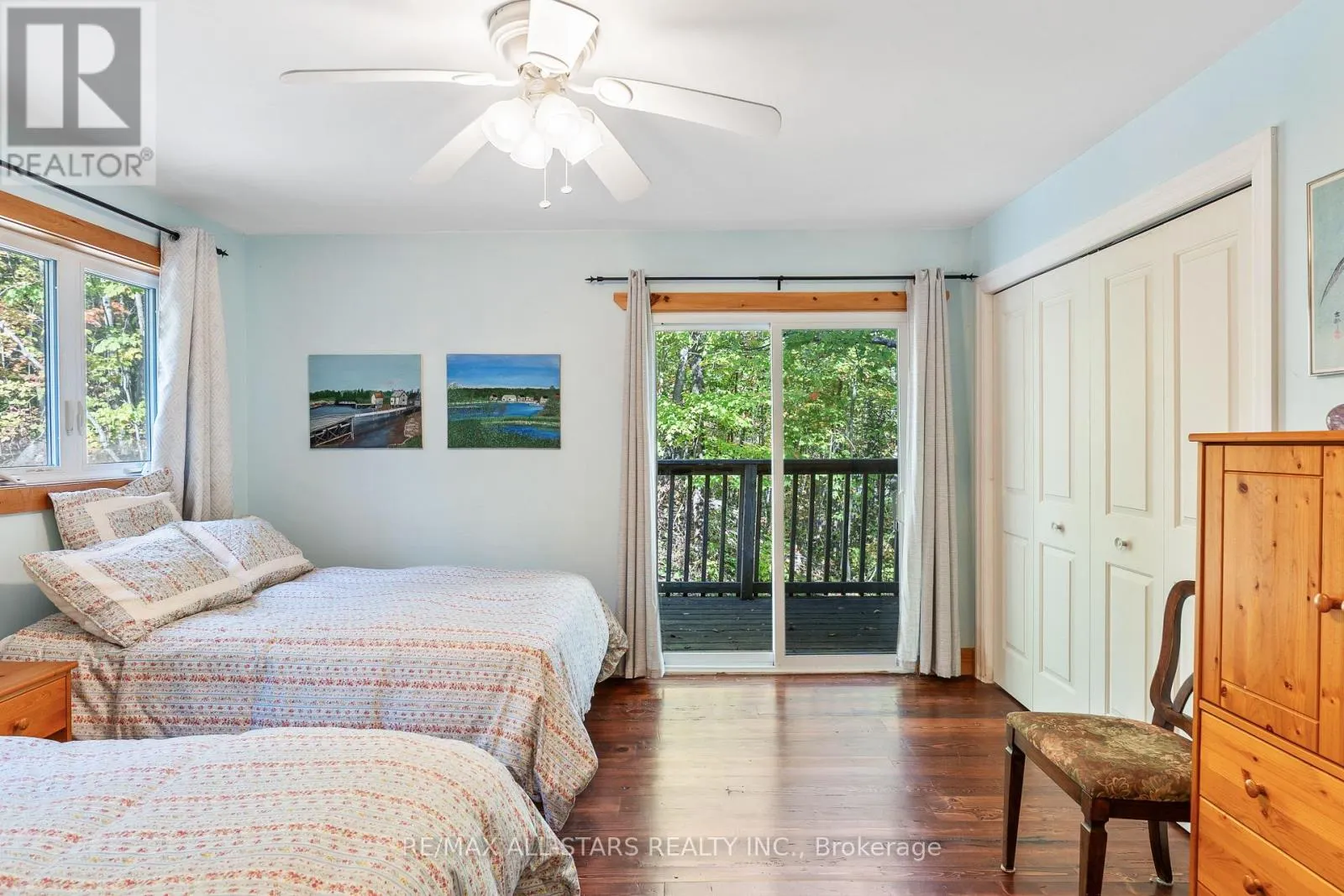 1142 ENGLISH CIRCLE