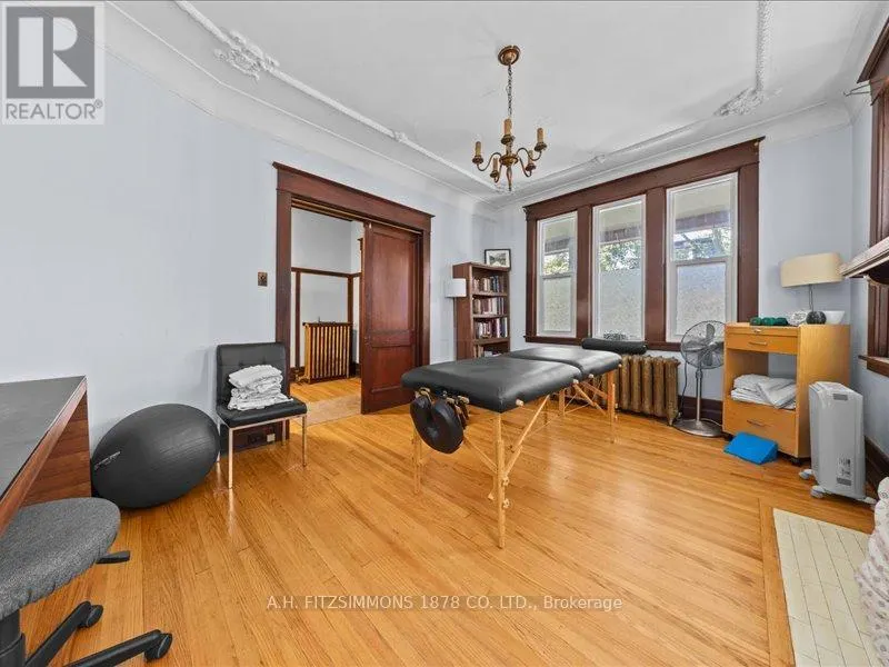 18-20 WOODLAWN AVENUE