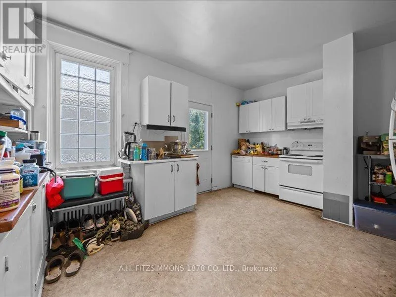 18-20 WOODLAWN AVENUE