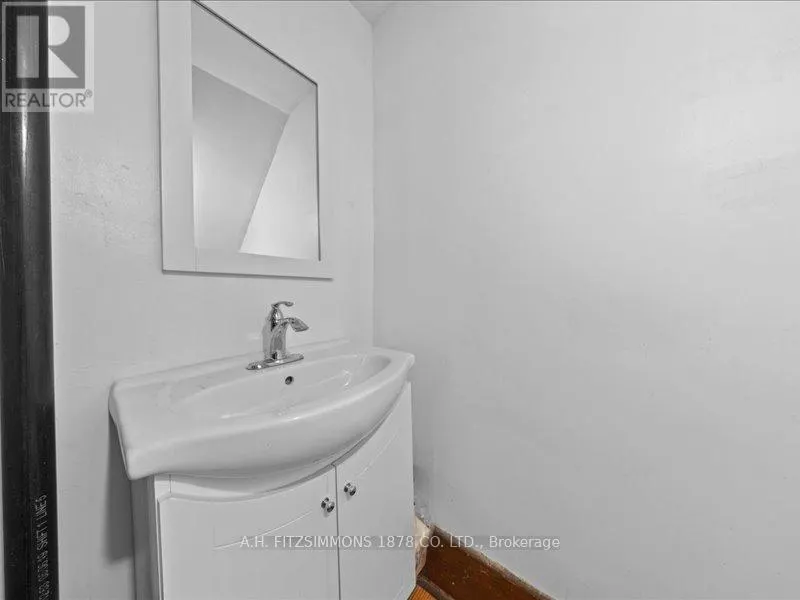 18-20 WOODLAWN AVENUE
