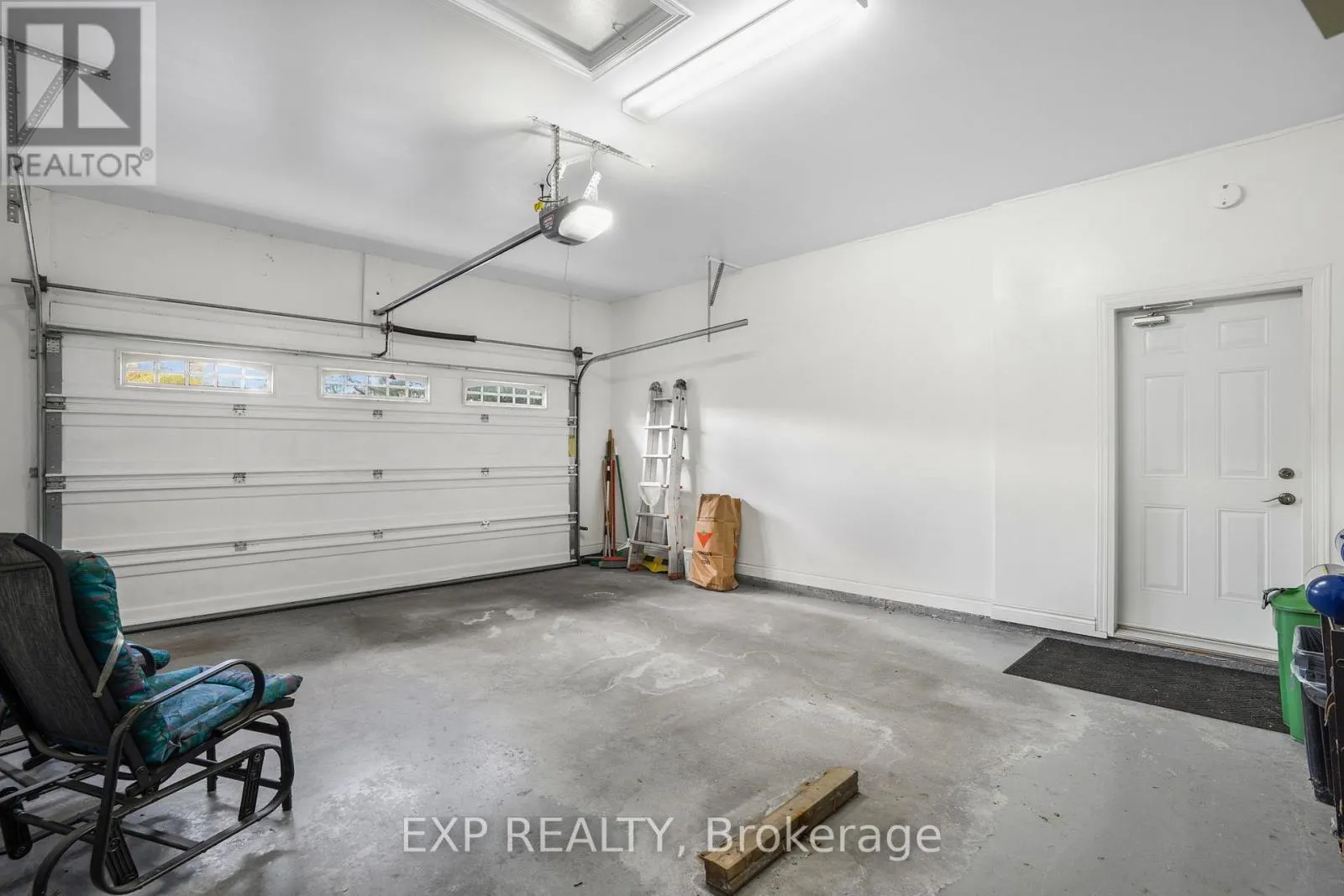370 EMMA AVENUE
