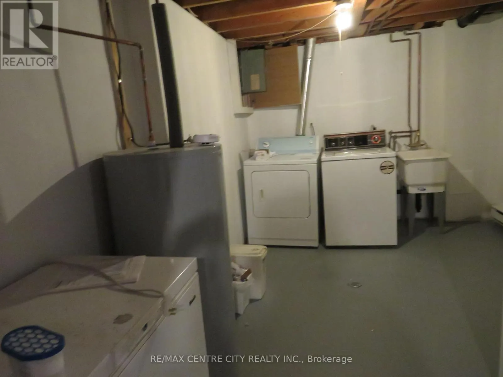 54 - 166 SOUTHDALE RD ROAD W, #54