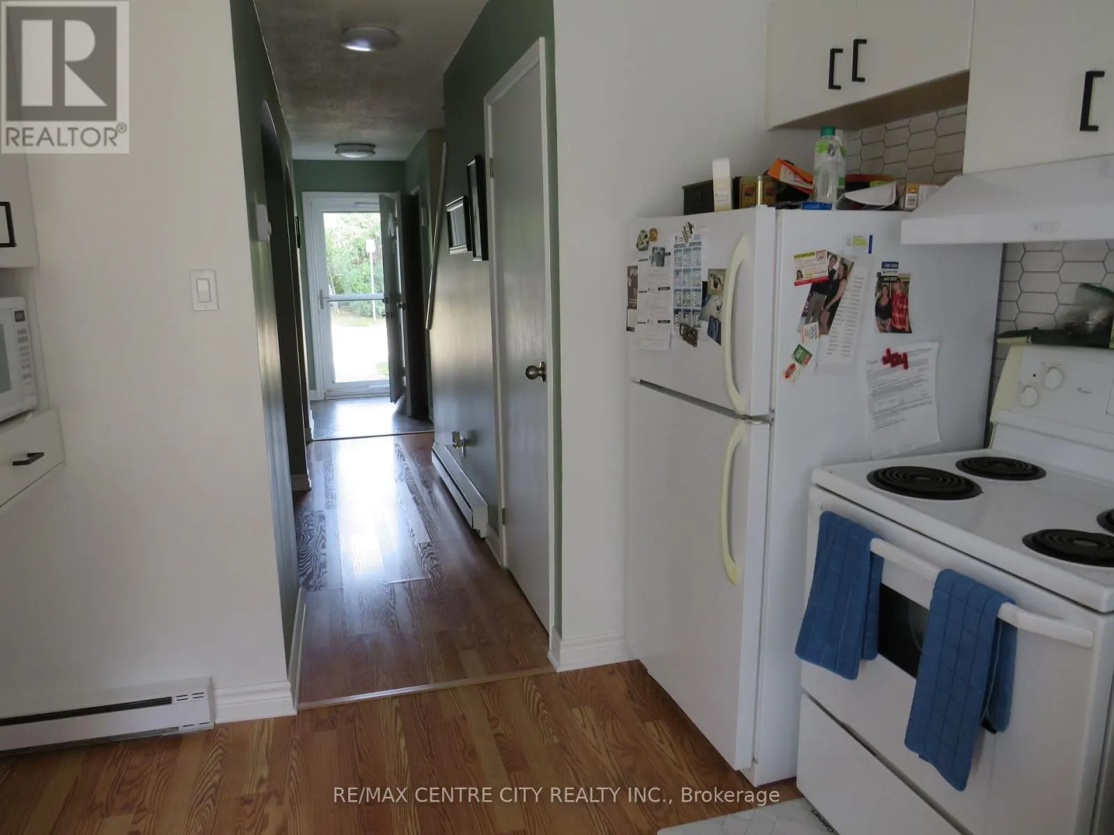 54 - 166 SOUTHDALE RD ROAD W, #54