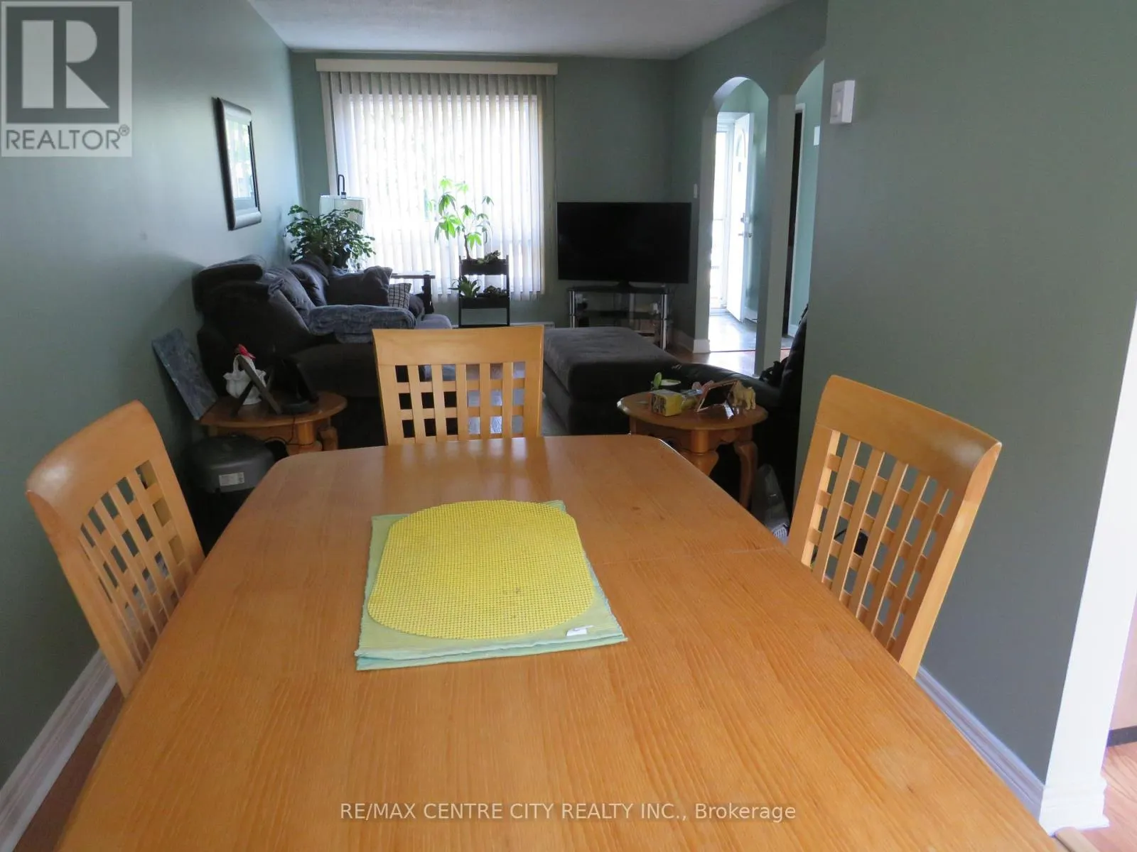54 - 166 SOUTHDALE RD ROAD W, #54