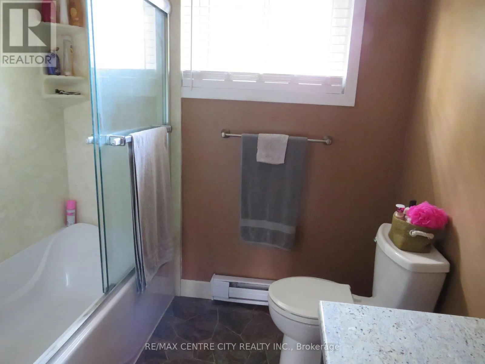 54 - 166 SOUTHDALE RD ROAD W, #54