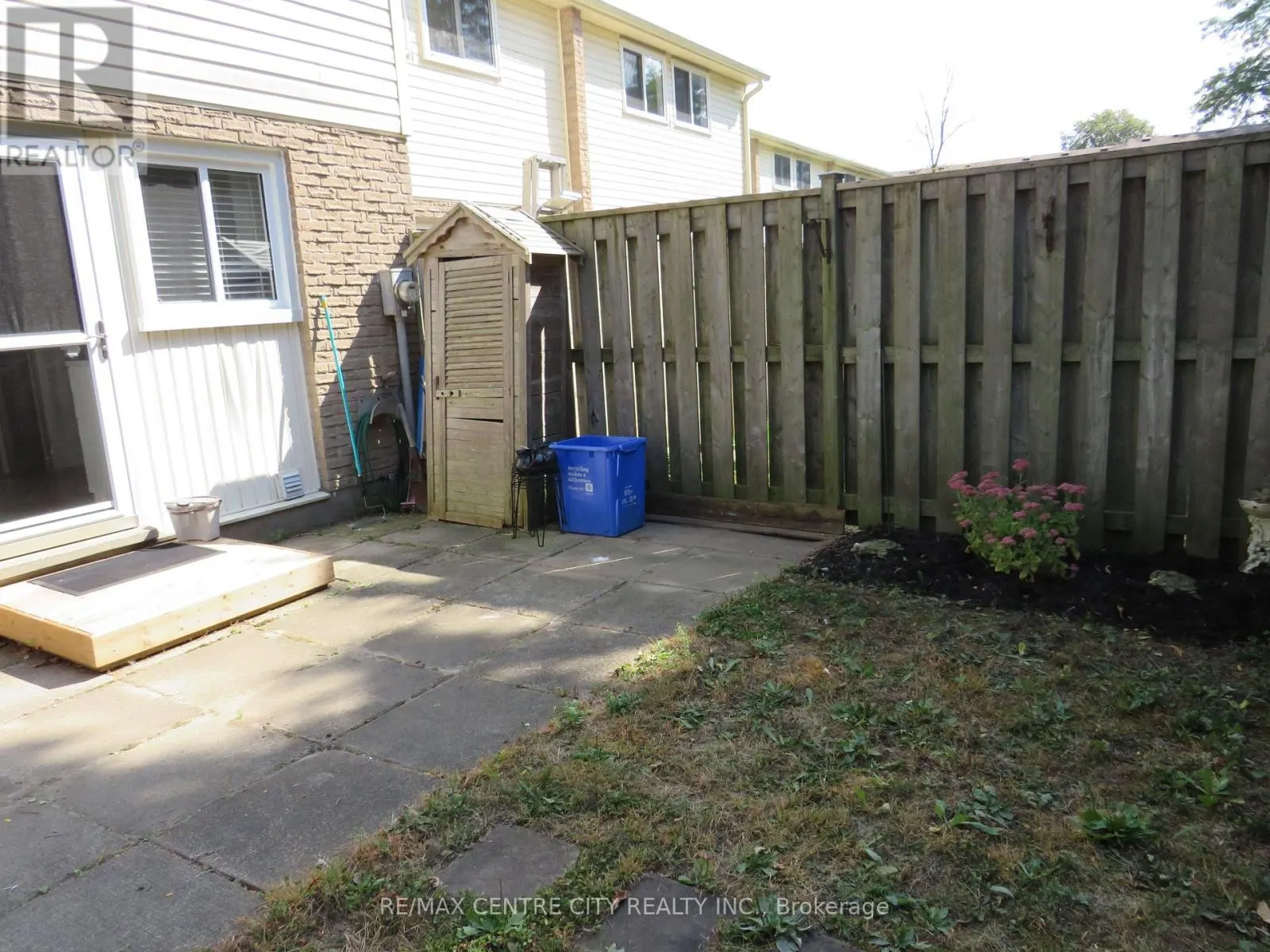 54 - 166 SOUTHDALE RD ROAD W, #54