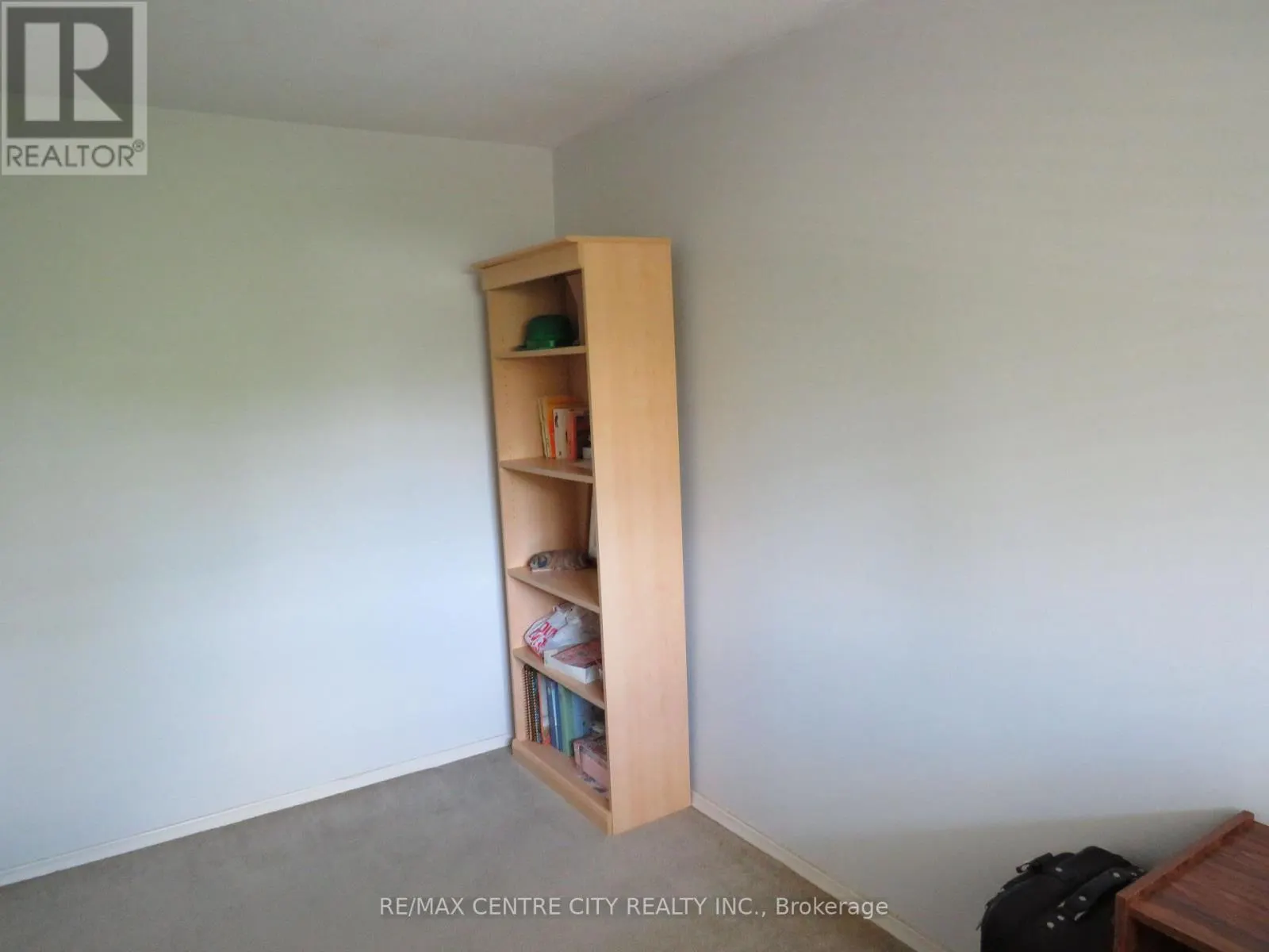 54 - 166 SOUTHDALE RD ROAD W, #54
