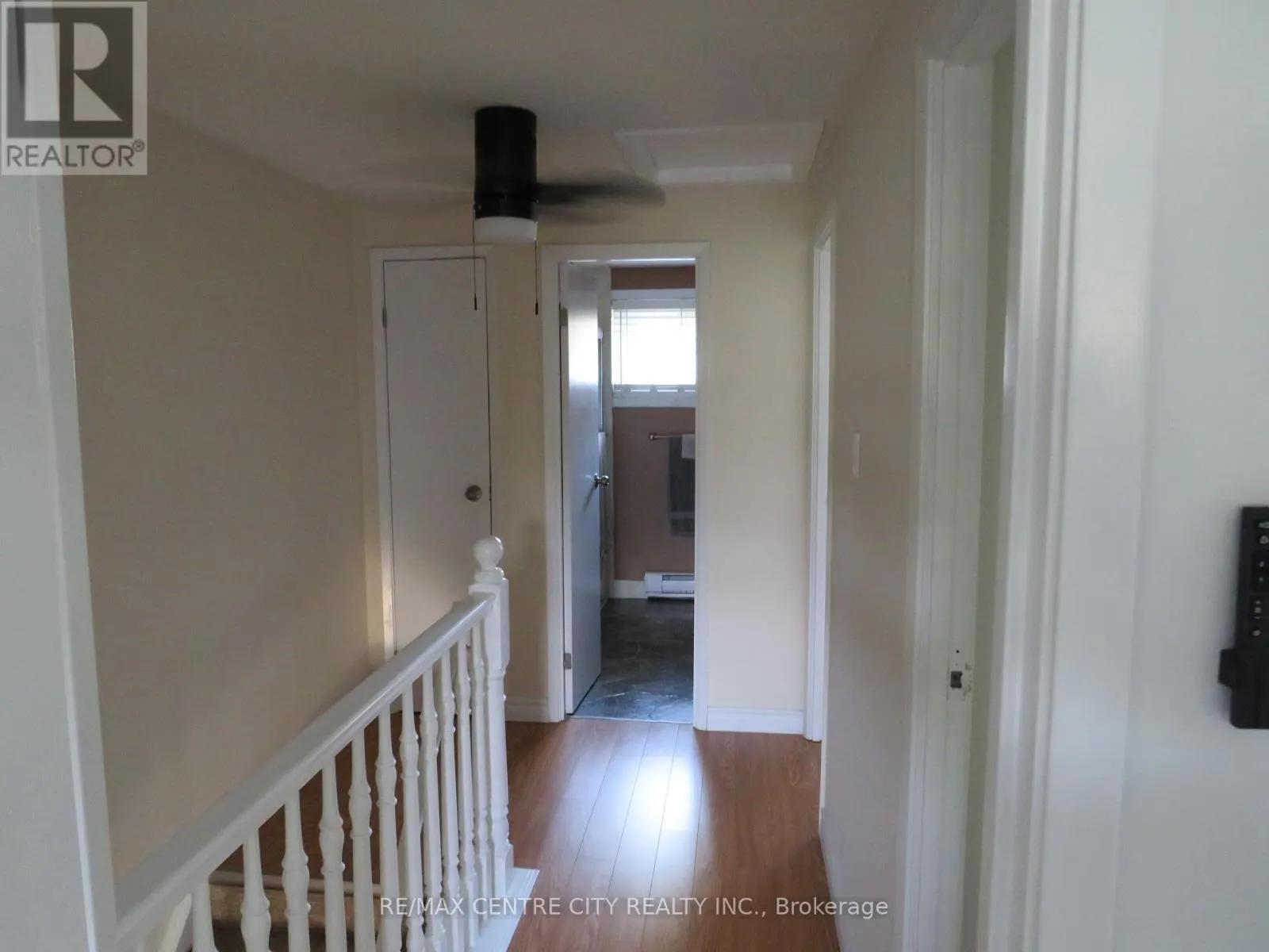 54 - 166 SOUTHDALE RD ROAD W, #54