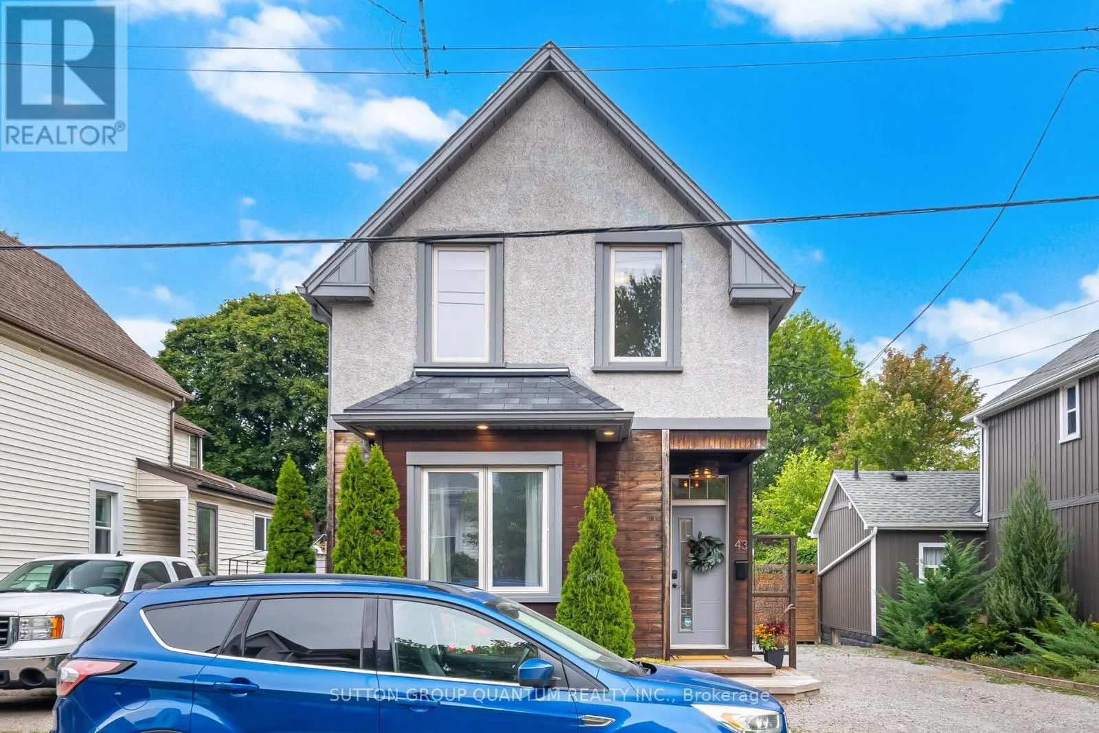 43 WOODBINE CRESCENT E
