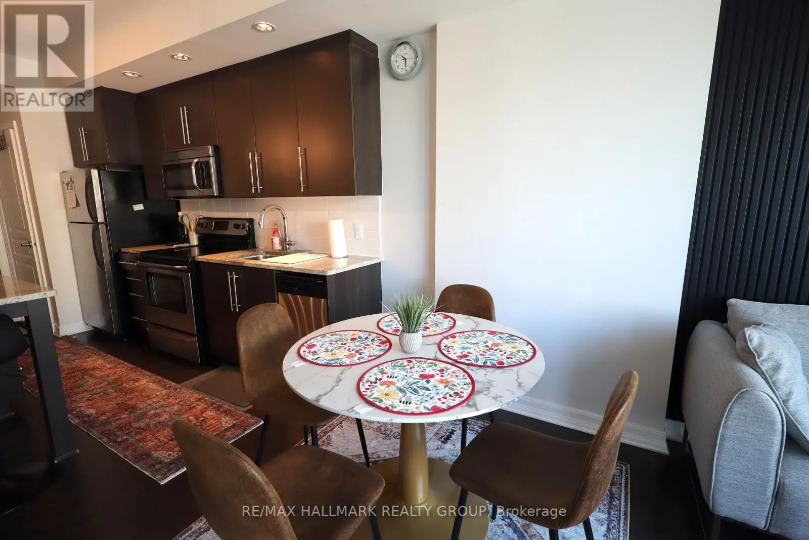 1109 - 238 BESSERER STREET