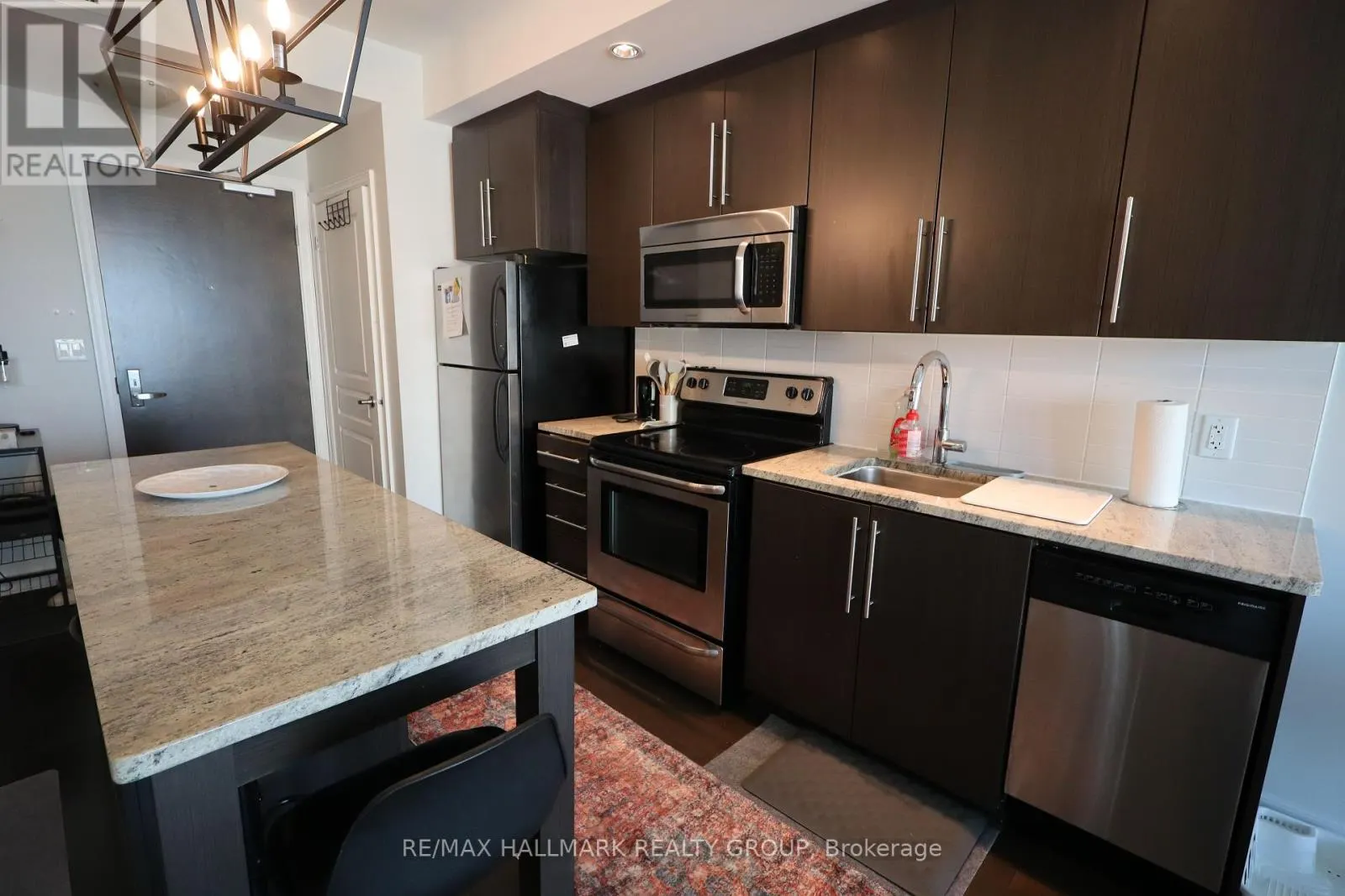 1109 - 238 BESSERER STREET