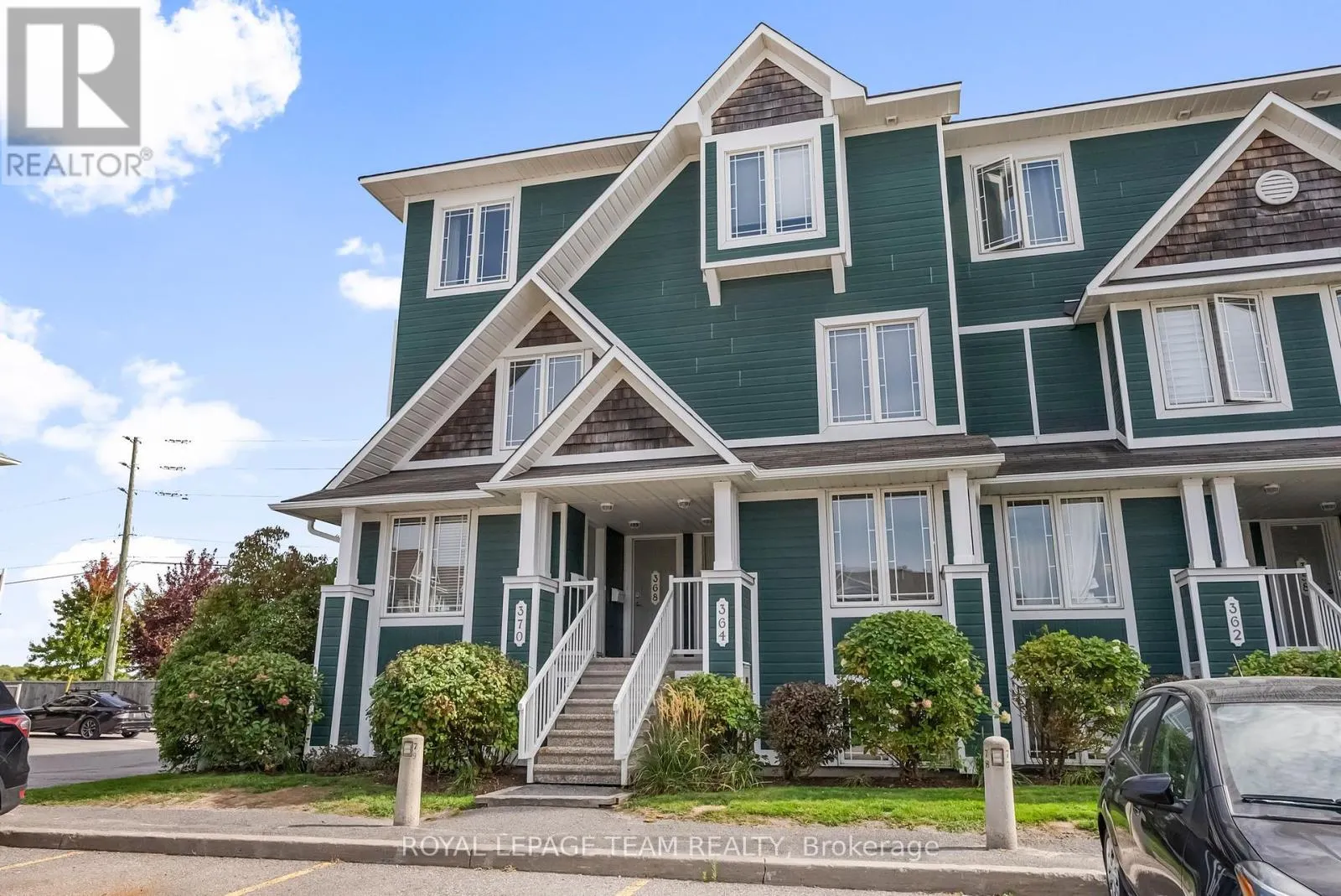 368 CROWNRIDGE DRIVE