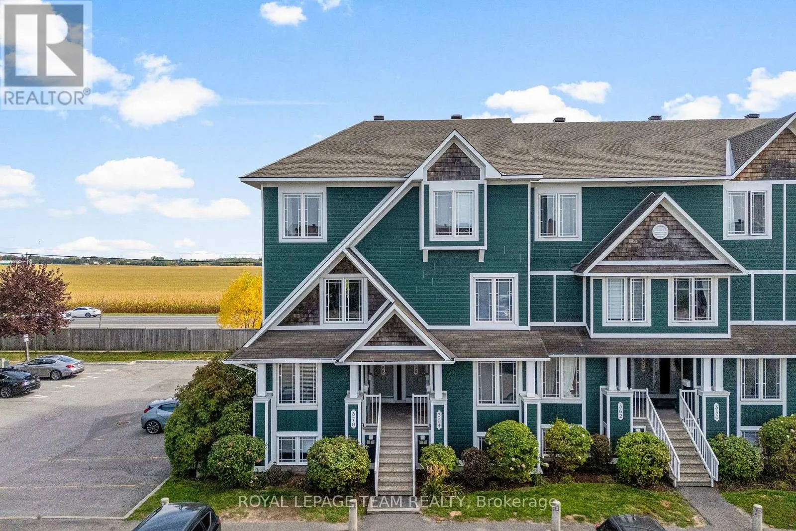 368 CROWNRIDGE DRIVE