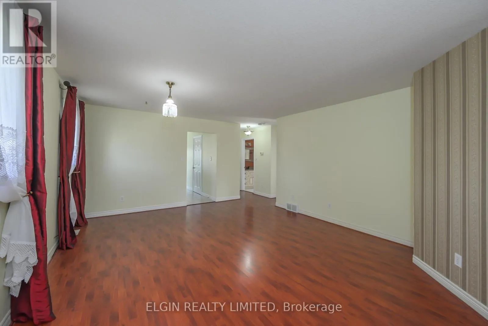 1 MAGNOLIA COURT