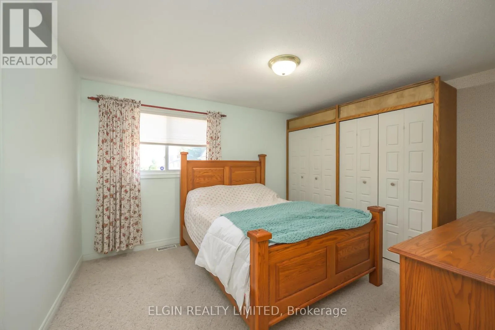 1 MAGNOLIA COURT