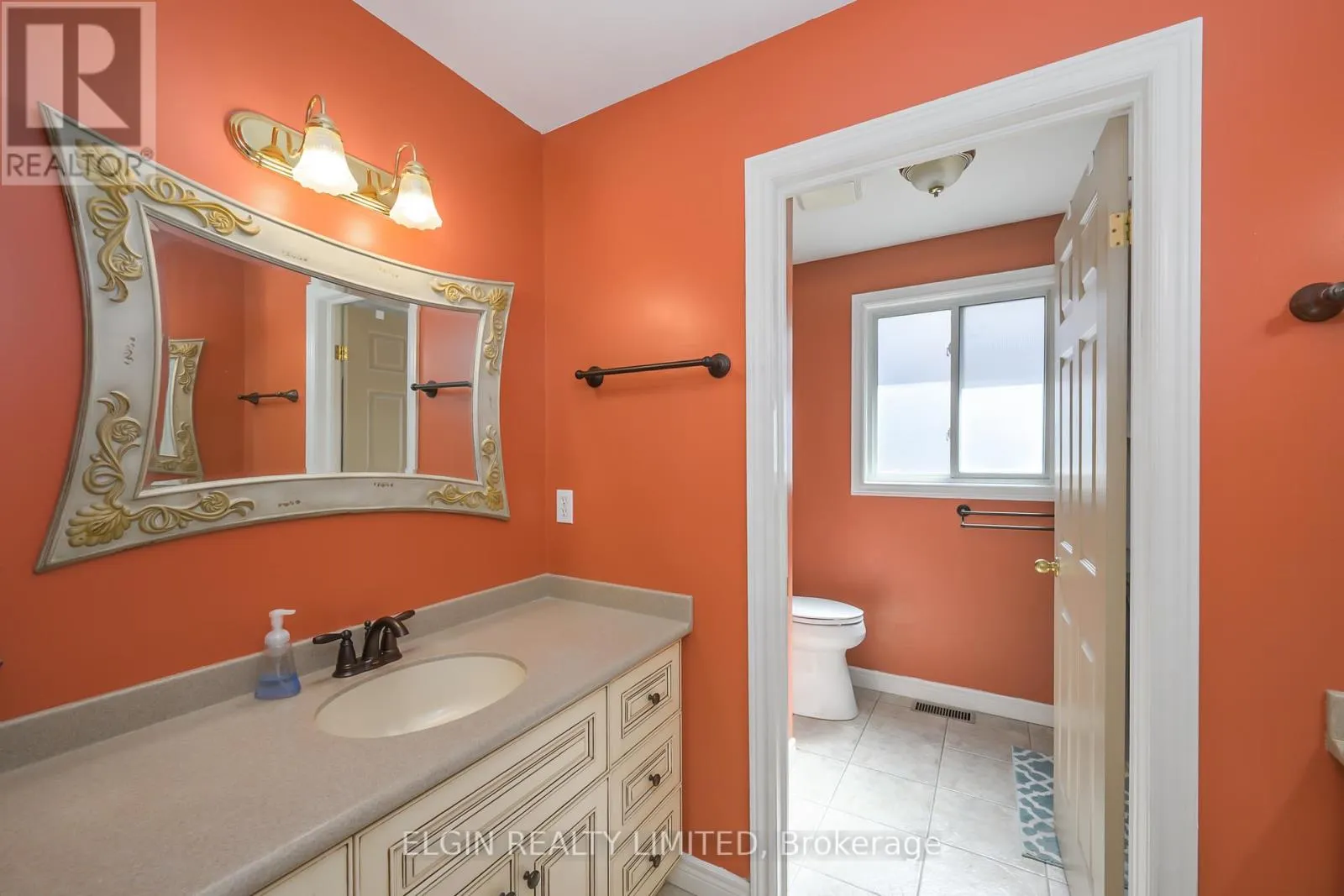 1 MAGNOLIA COURT