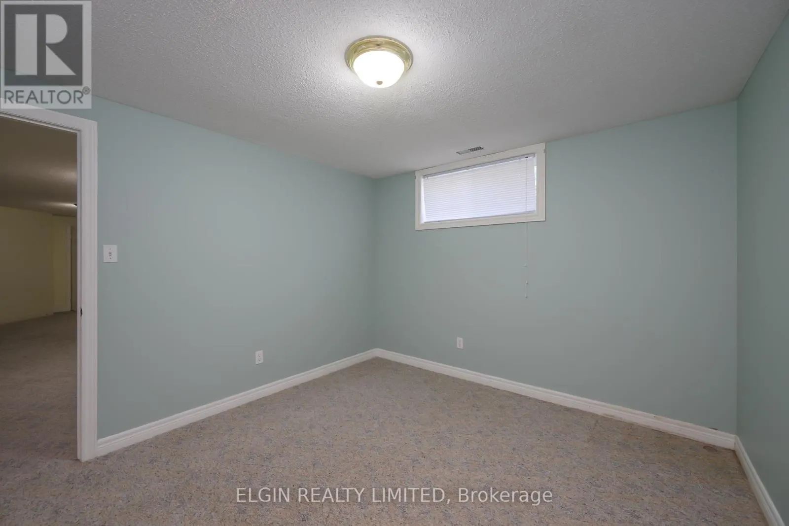 1 MAGNOLIA COURT