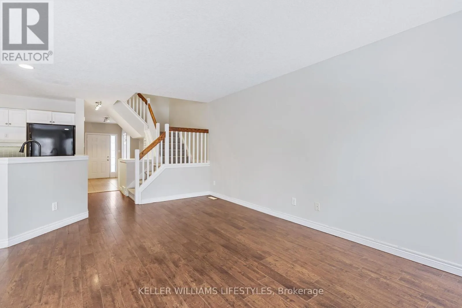 43 - 505 BLUE JAY DRIVE, #43