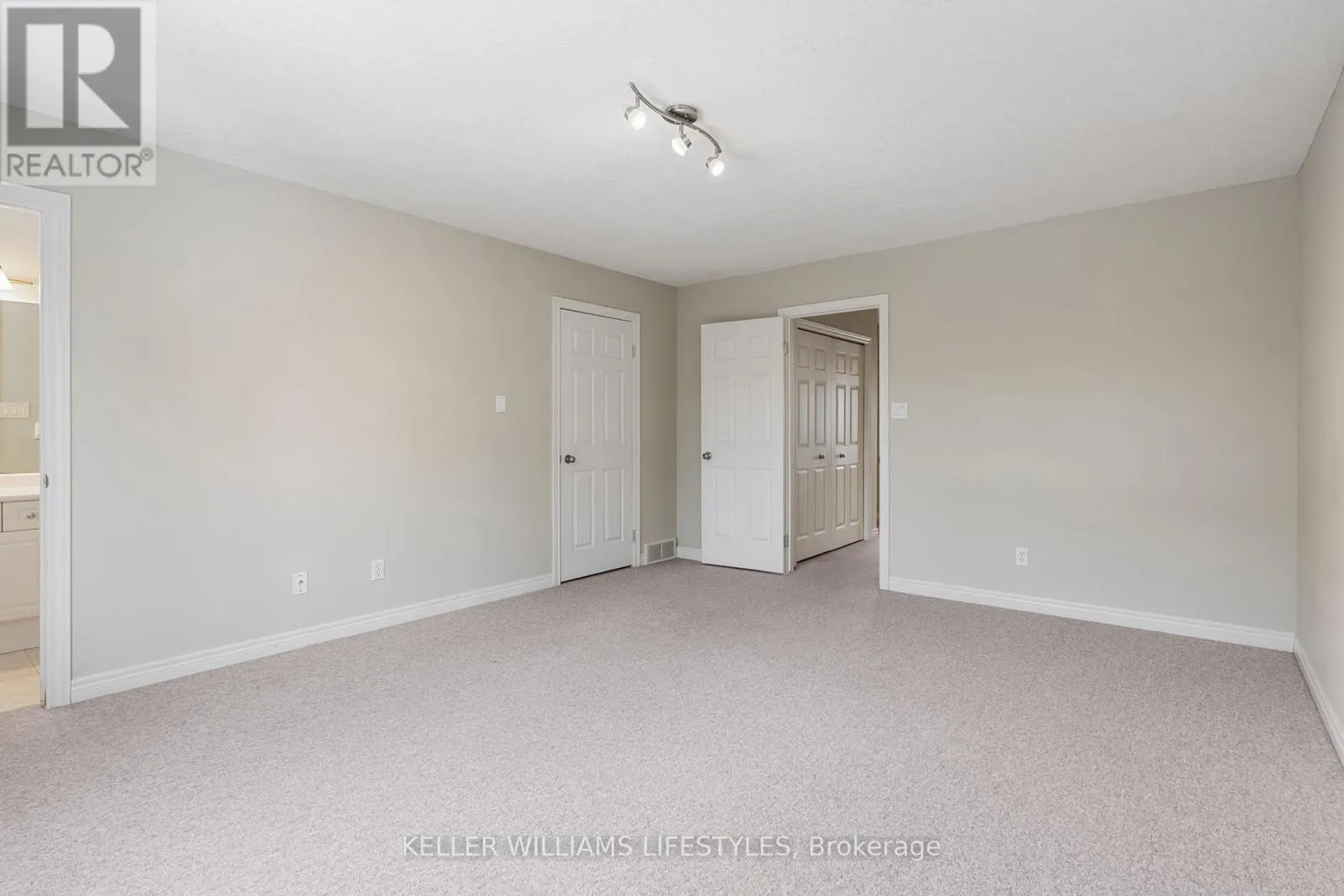 43 - 505 BLUE JAY DRIVE, #43