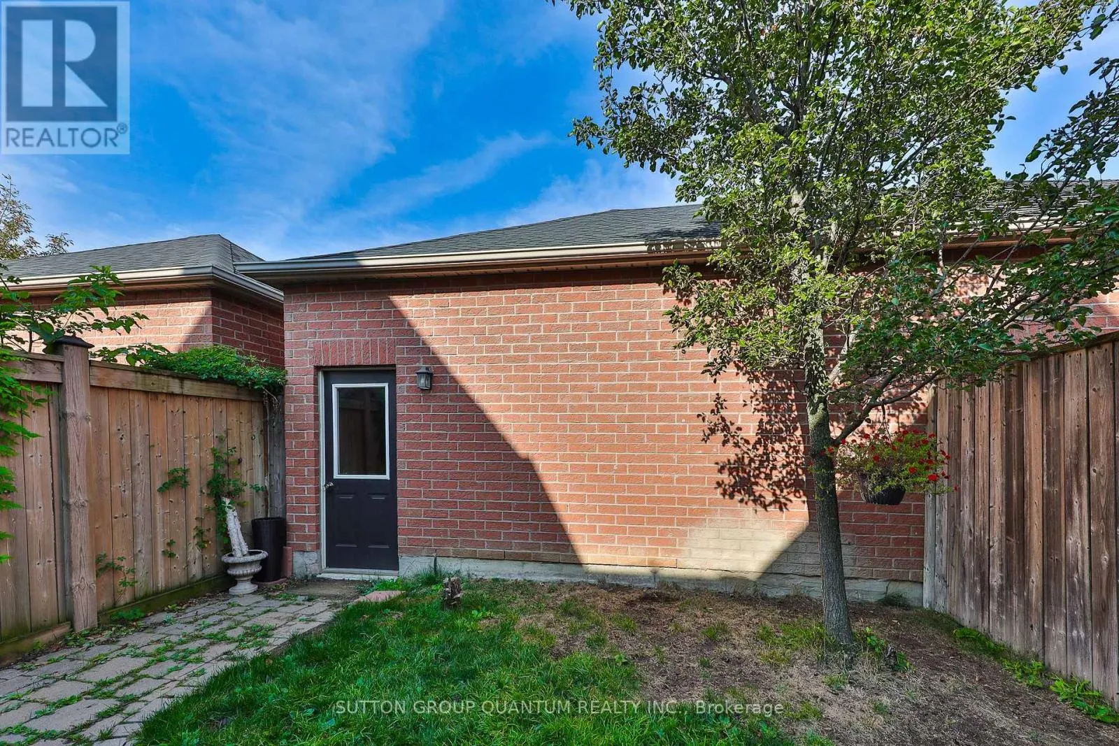 65 WESTHAMPTON WAY