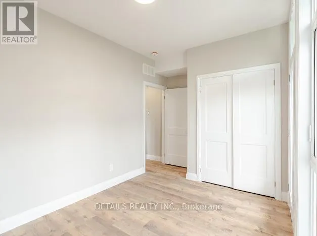 101 - 659 DONAT STREET