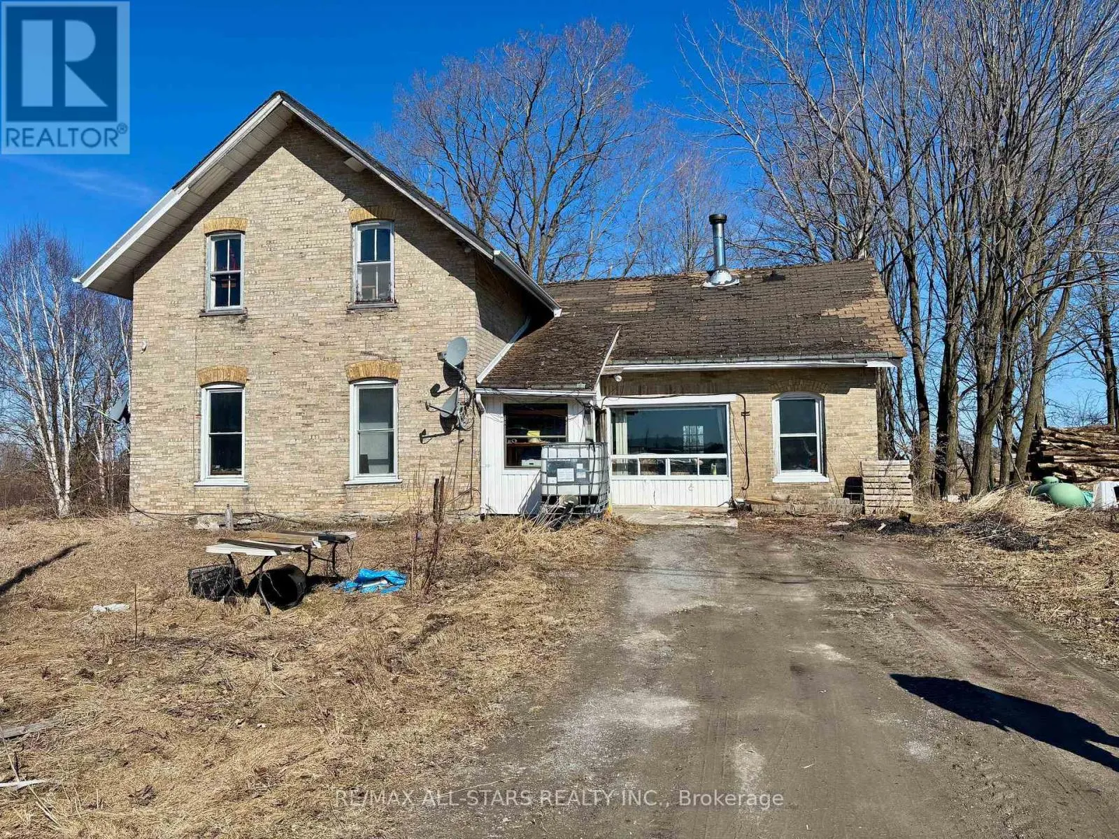 542 PORTAGE ROAD