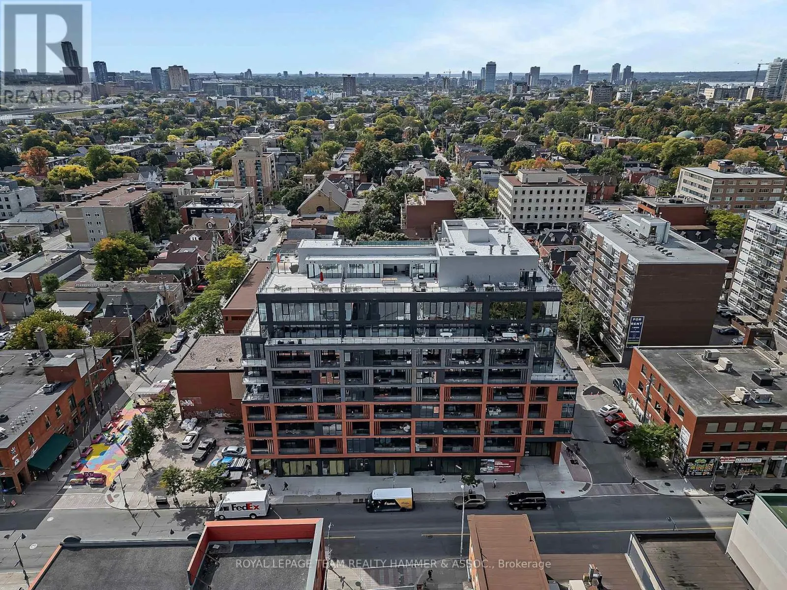 707 - 10 JAMES STREET