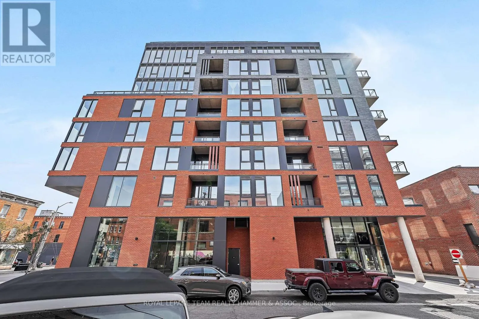 707 - 10 JAMES STREET