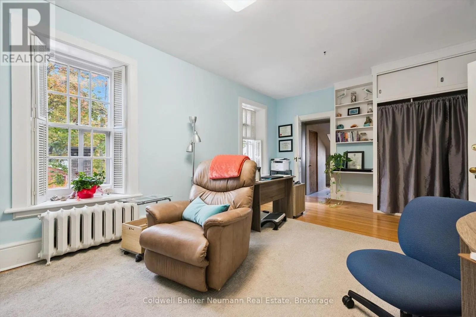 221 WOOLWICH STREET
