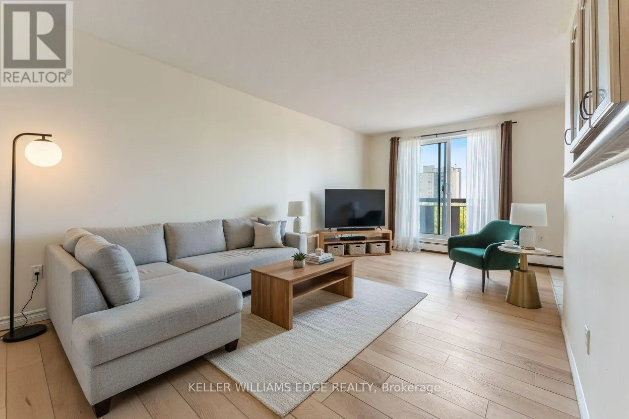 802 - 851 QUEENSTON ROAD