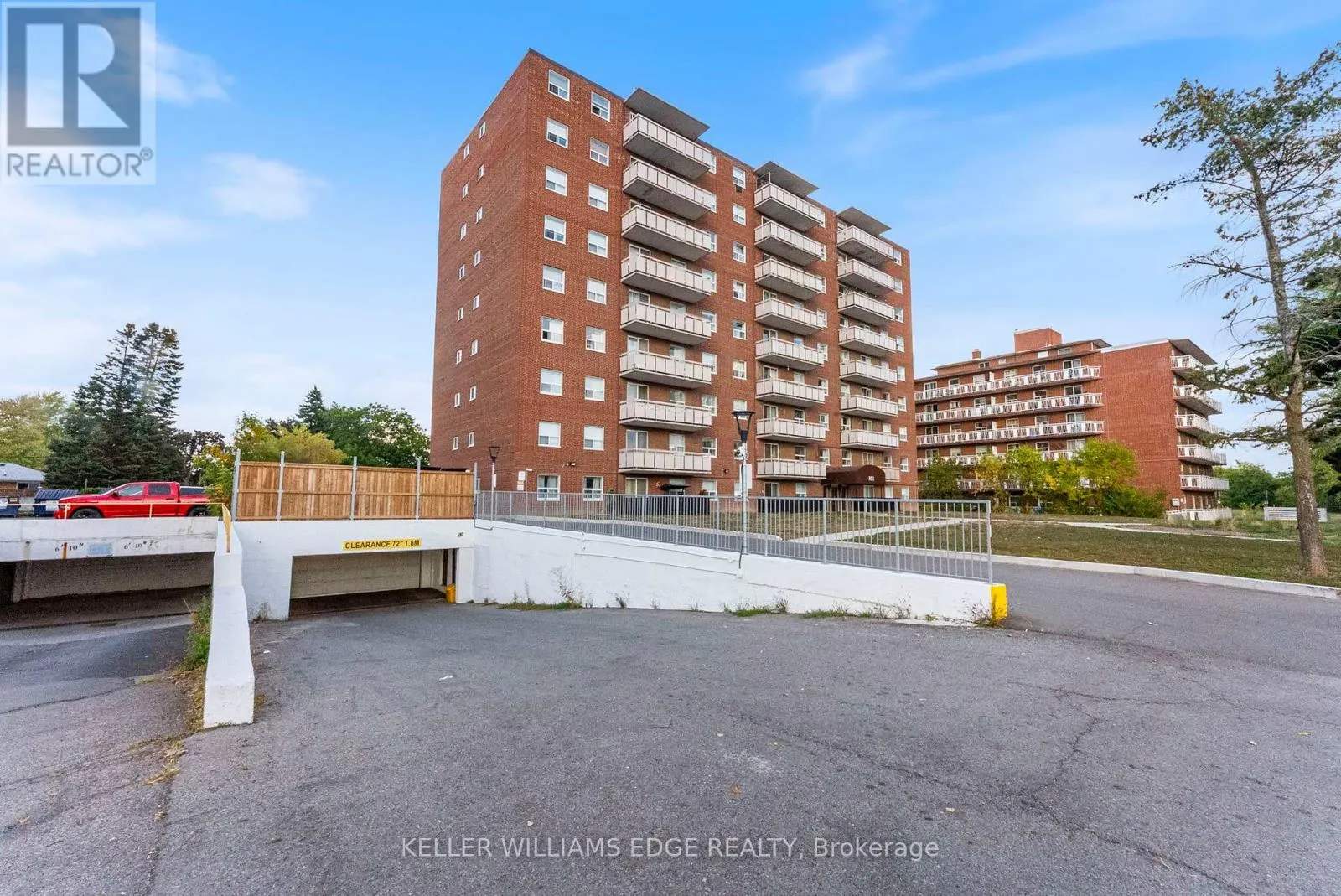 802 - 851 QUEENSTON ROAD